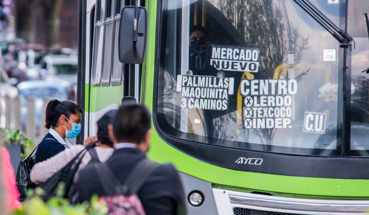 Cómo llegar de la terminal de Toluca al Mercado de Palmillas en transporte  público?